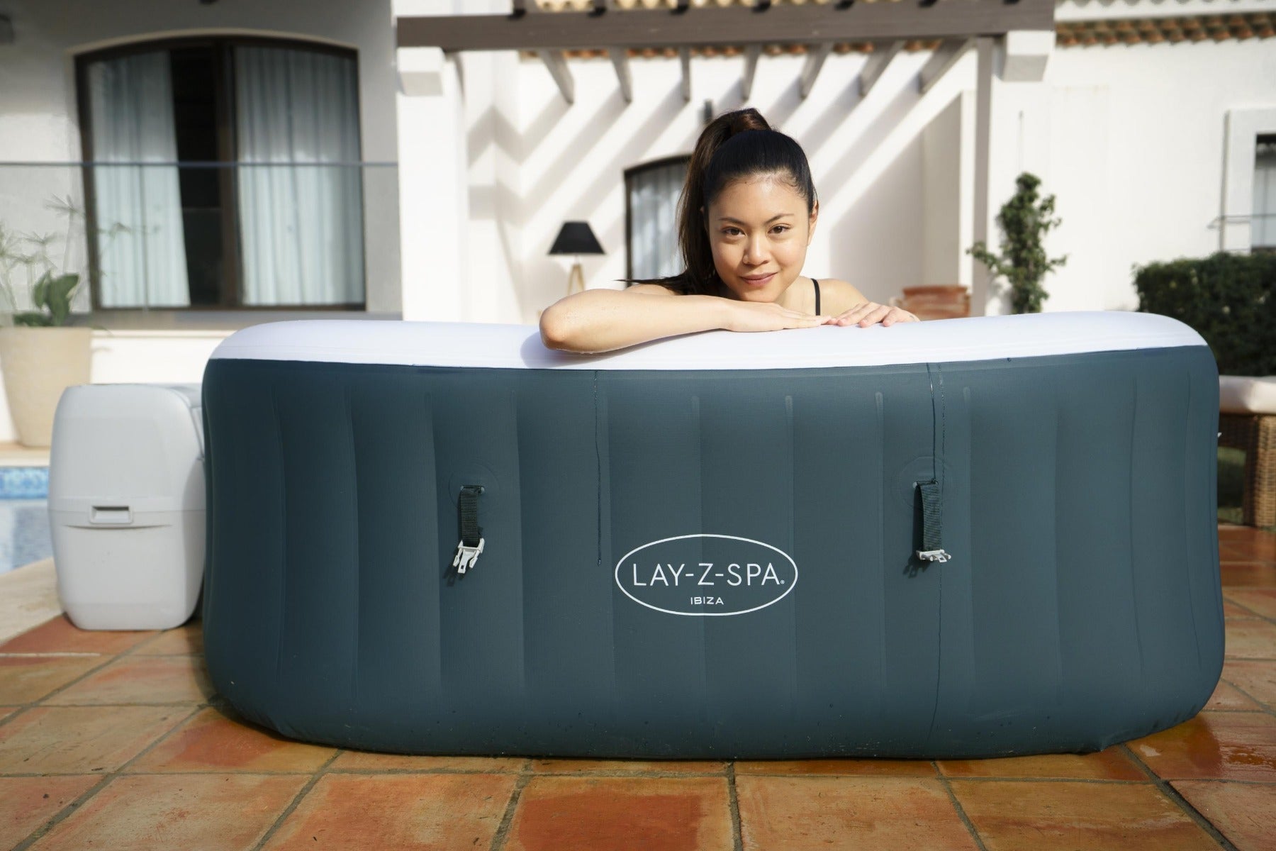 Ibiza AirJet™ + Free Bundle Worth £100
