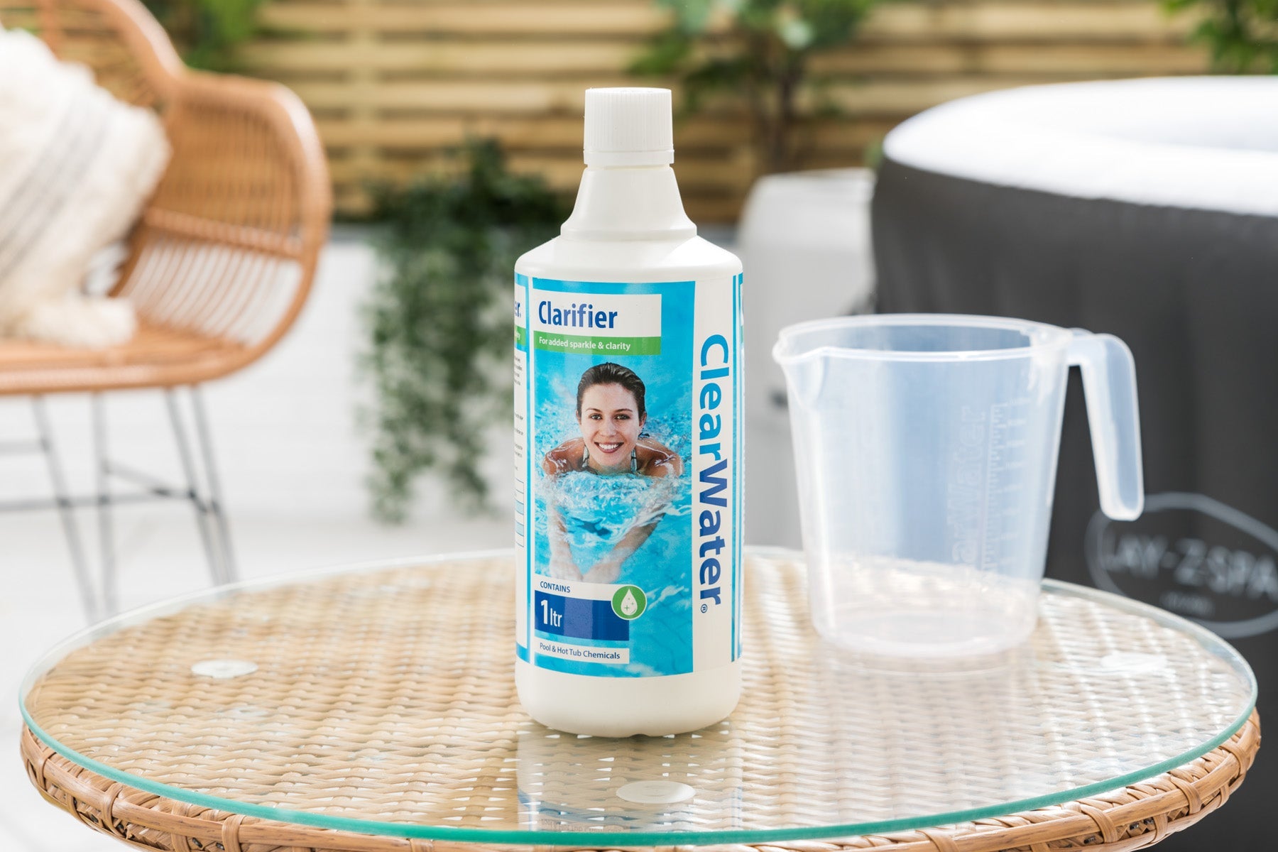 Restore cloudy hot tub water