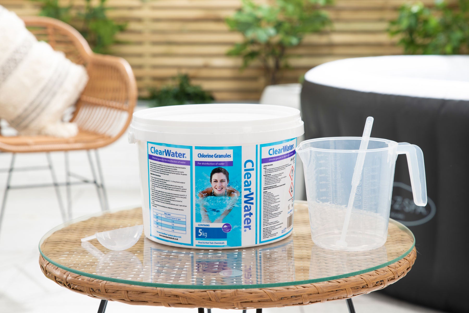 lazy spa chlorine tub