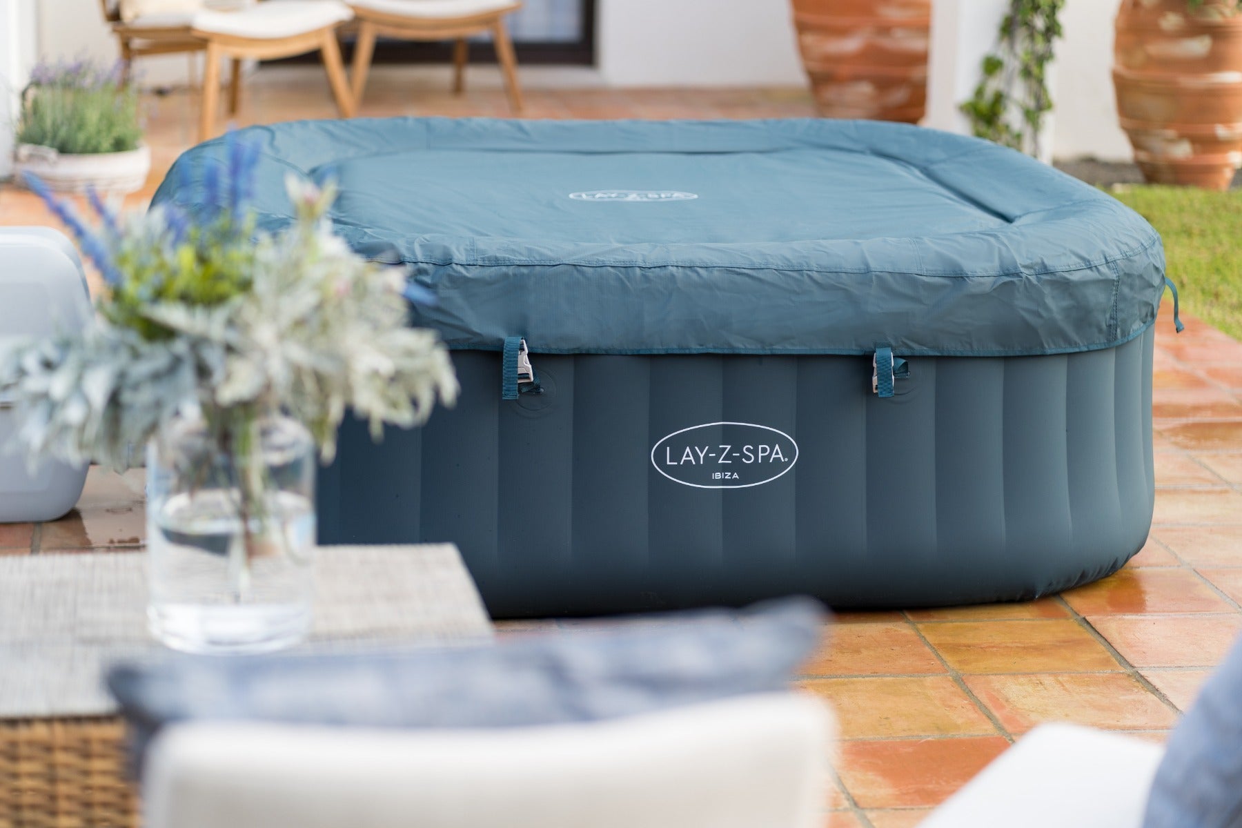 Ibiza AirJet™ + Free Bundle Worth £100