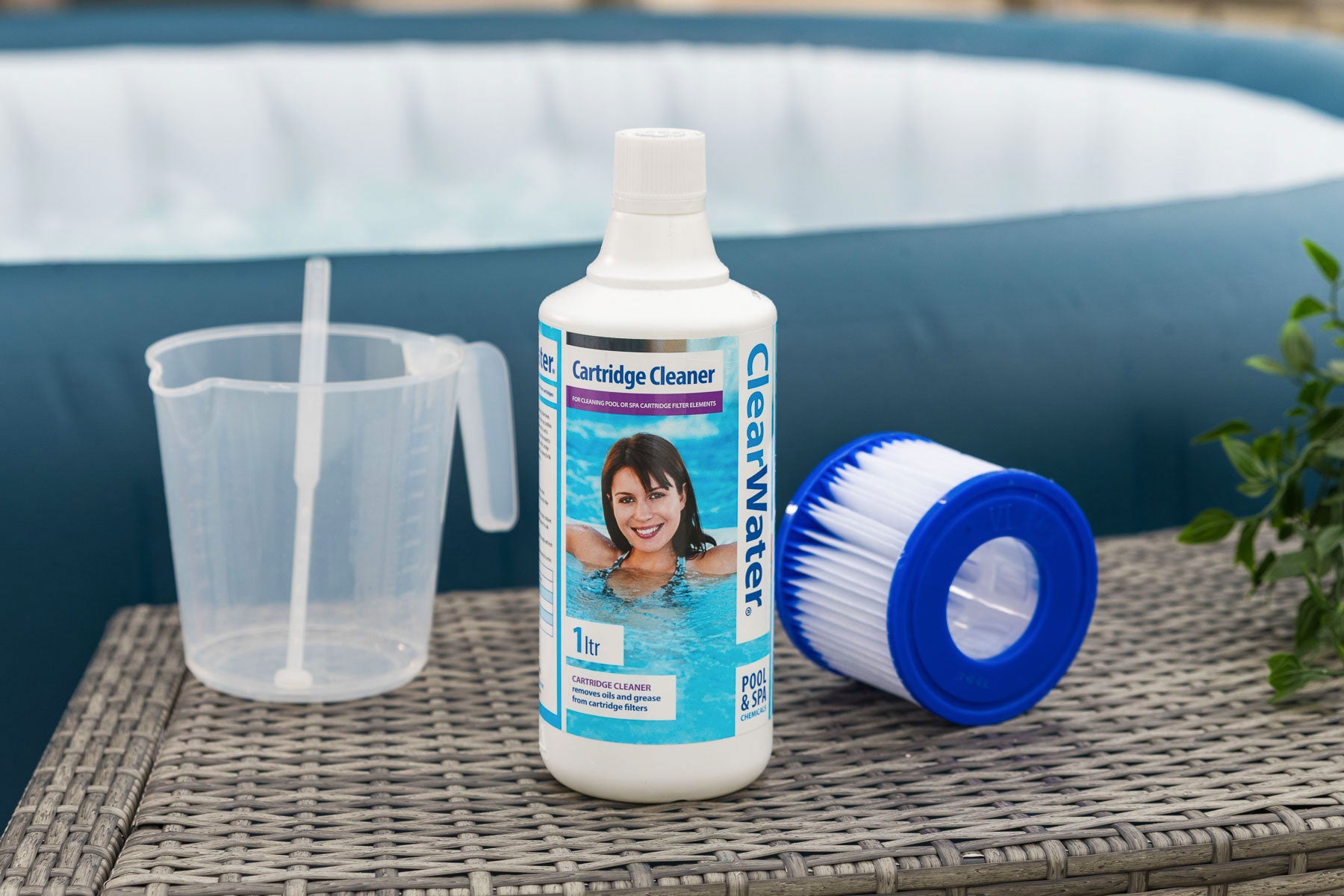 hot tub filter cleaner