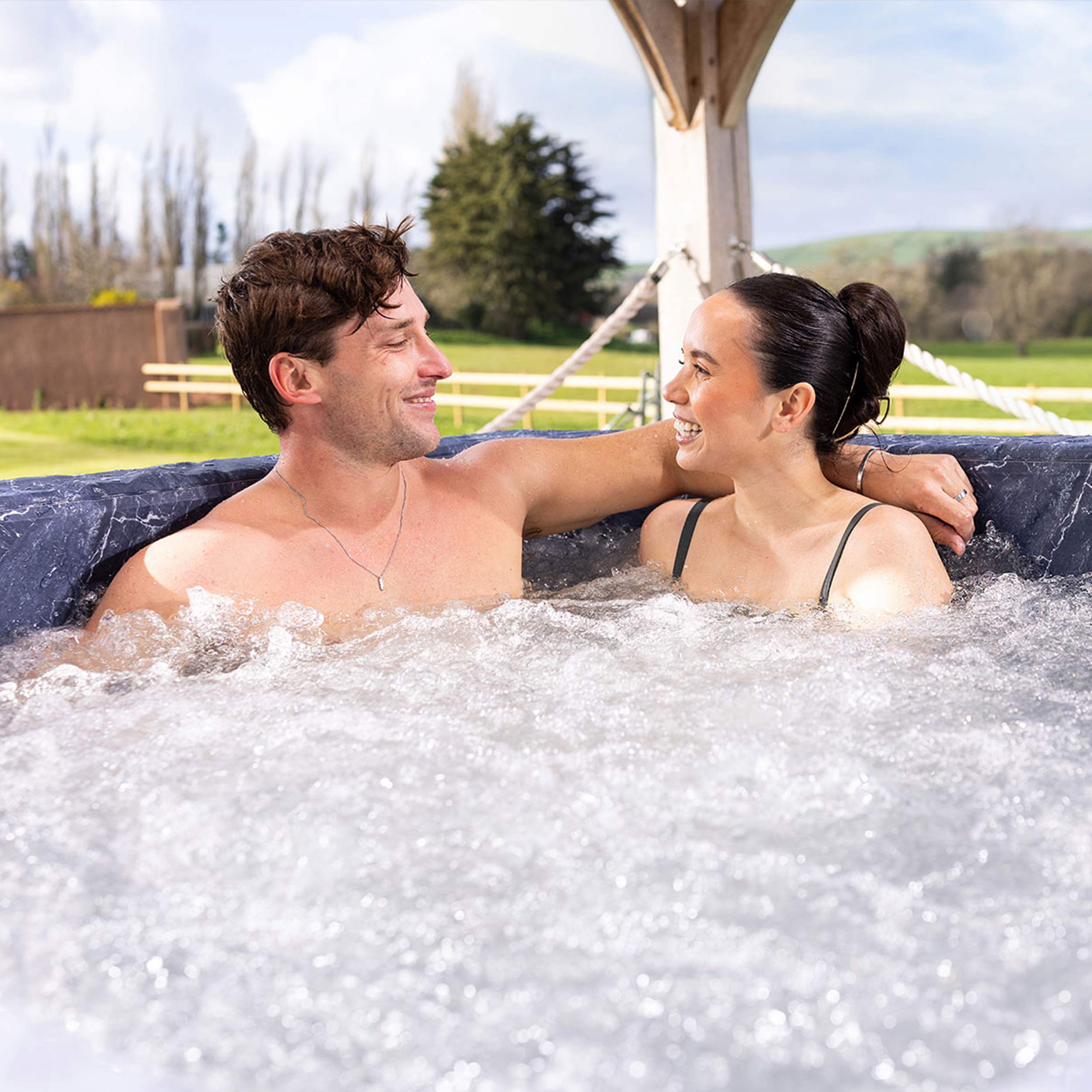 Lay-Z-Spa Colorado, couples & family rigid foam hot tub with advanced ulra-energy-efficient rigid foam