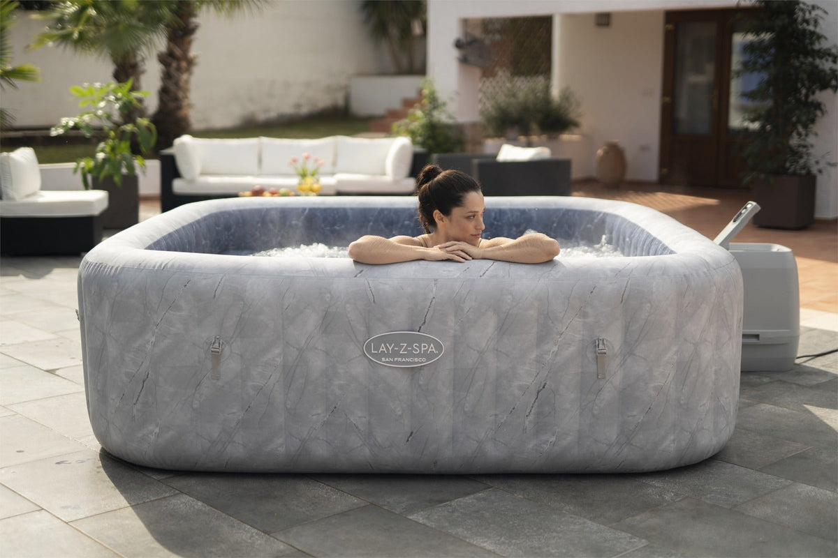 Lay-Z-Spa San Francisco HydroJet Pro Hot Tub + Free Bundle Worth £100 ...