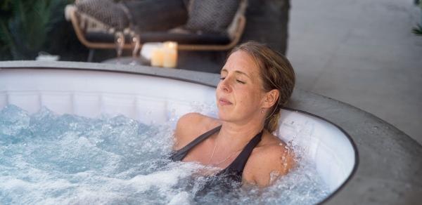 3 Reasons Why You Need To Add A Hot Tub To Your Daily Routine