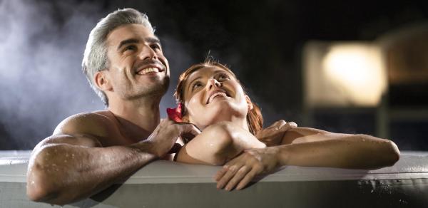 5 Ways A Hot Tub Can Improve Your Autumn
