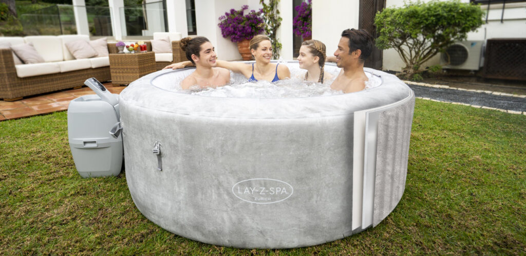 Lay-Z-Spa winter hot tub with insulating cover. Discover energy-efficient inflatable hot tubs from Lay-Z-Spa.